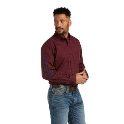Ariat® Men's Team Wade Pomegranate Button Down Shirt 10038086
